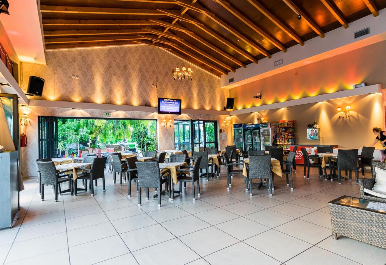 Costas Hotel Kalamákion エクステリア 写真
