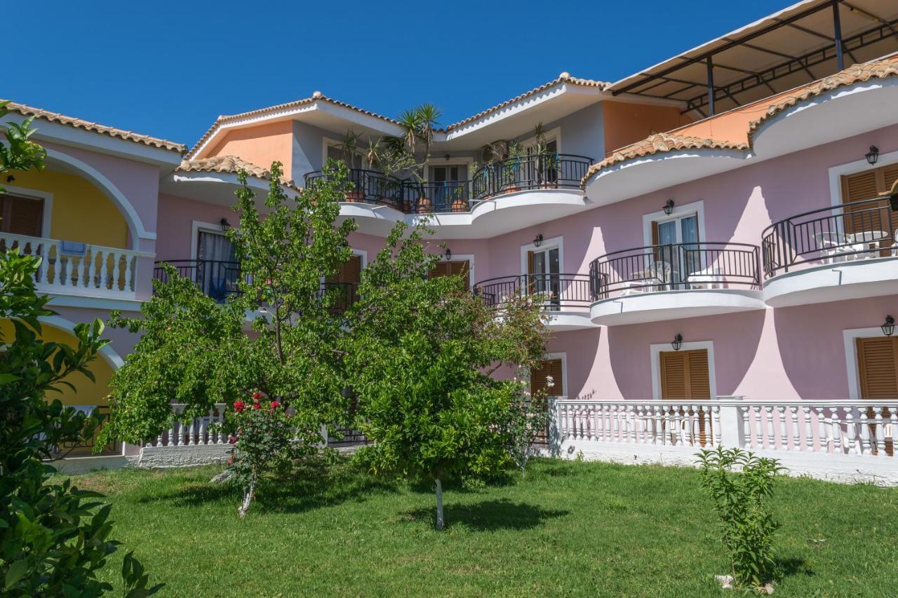 Costas Hotel Kalamákion エクステリア 写真