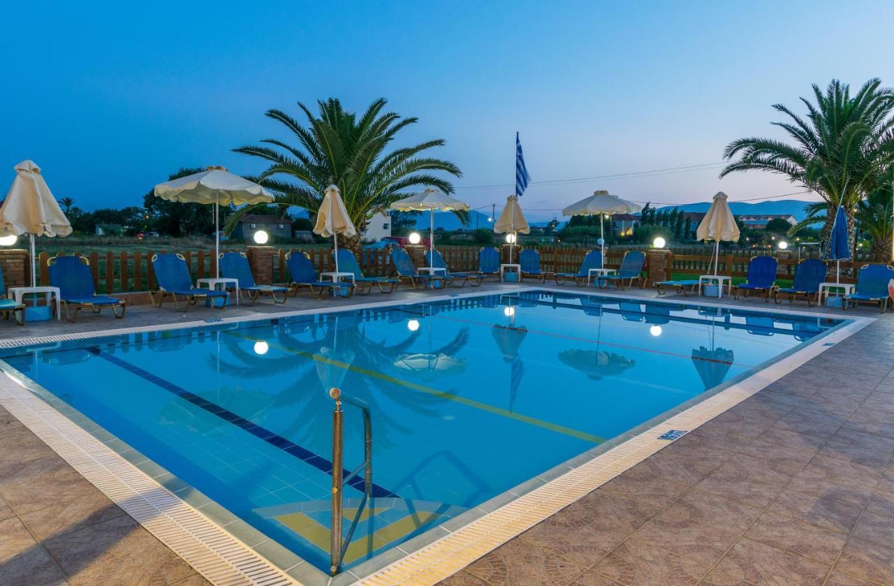 Costas Hotel Kalamákion エクステリア 写真
