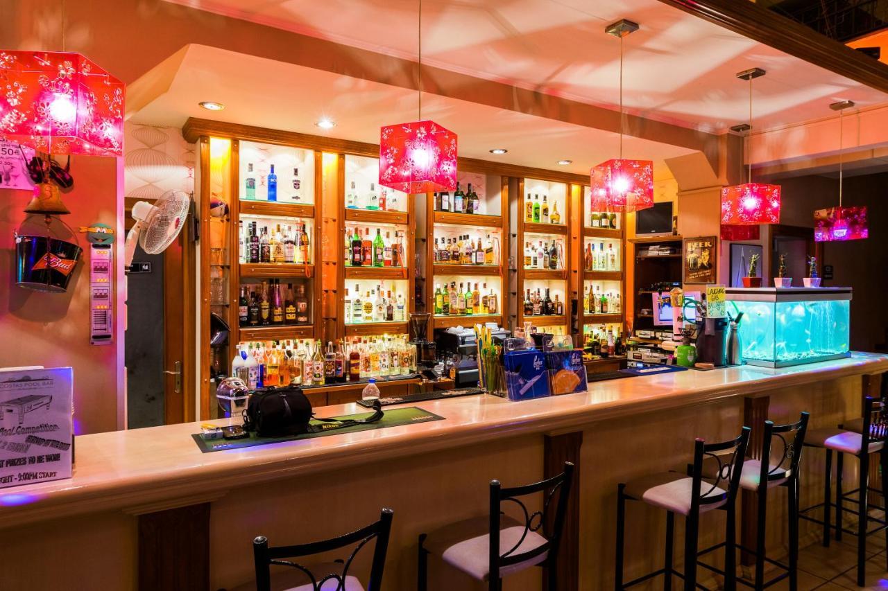 Costas Hotel Kalamákion エクステリア 写真